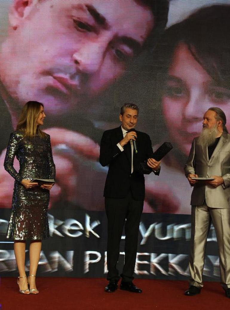Erkan Petekkaya: Birçok farklı rolü oynayabileceğimi düşünüyorum
