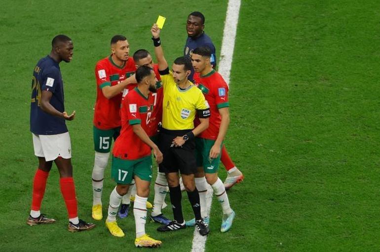 Fransa - Fas maçında tartışmalı karar Neden penaltı değil