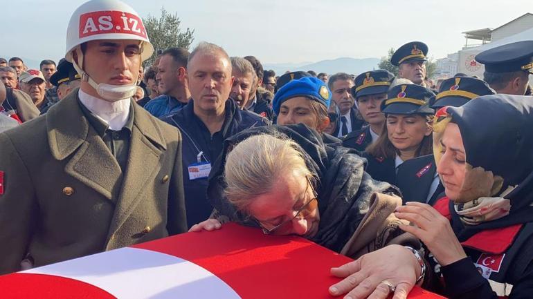 Şehit babası: Bir Tunahan gider bin Tunahan gelir