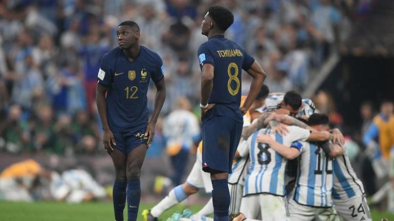 Fransada ırkçılık skandalı Futbolculara ağır hakaretler ettiler