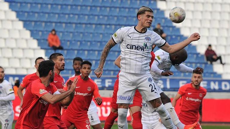 Kasımpaşada Selçuk İnan, ilk maçında mağlup Ümraniyespor, Türkiye Kupasında turladı
