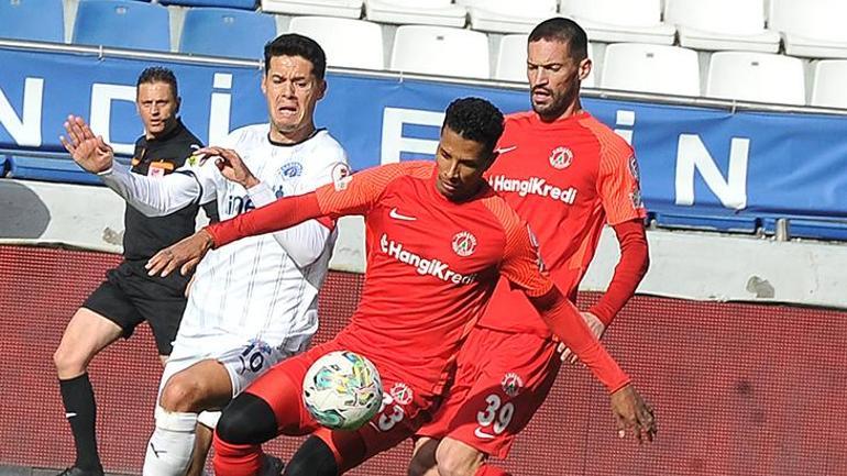 Kasımpaşada Selçuk İnan, ilk maçında mağlup Ümraniyespor, Türkiye Kupasında turladı