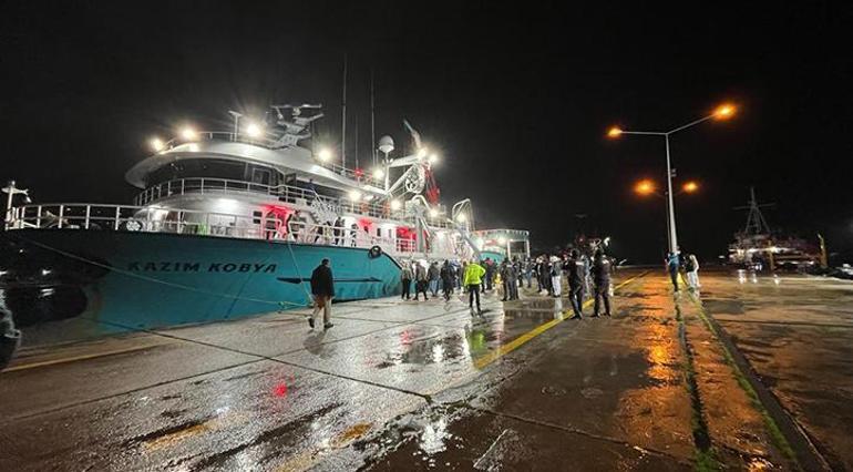 Sinop açıklarında gemi yangını Valilikten flaş açıklama