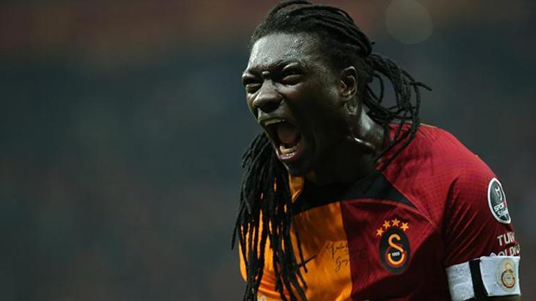 Galatasaray - İstanbulspor maçında Bafetimbi Gomis damga vurdu 37 yaşında takımını sırtladı