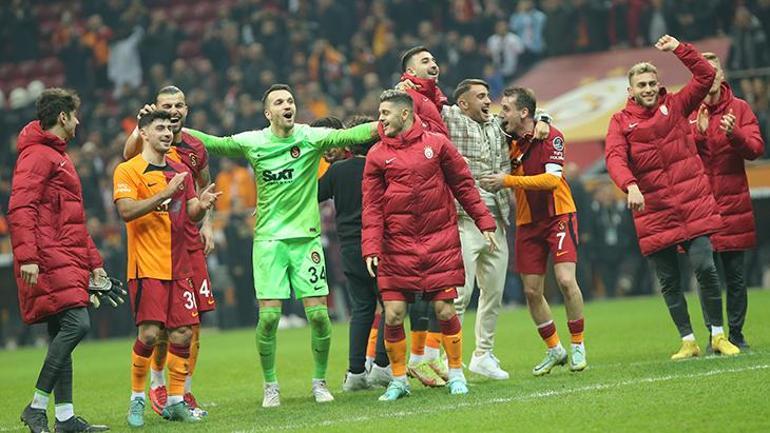 Galatasarayın yıldızına salvolar Hiç güven vermedi, çok büyük hatalar yaptı