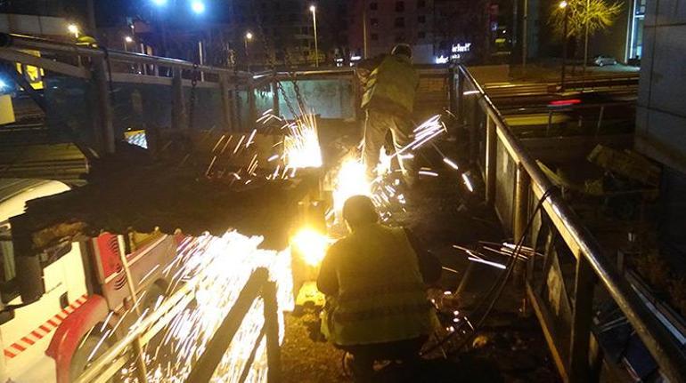 Avcılarda Şükrübey üstgeçidi tümüyle söküldü