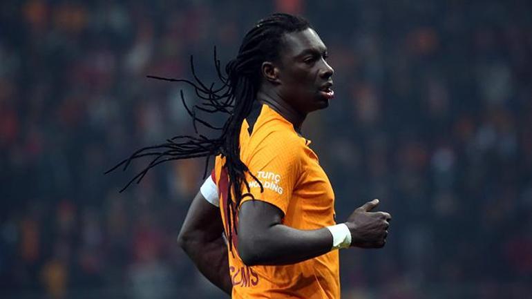 Galatasaray Başkanı Dursun Özbekten transfer ve Gomis açıklaması