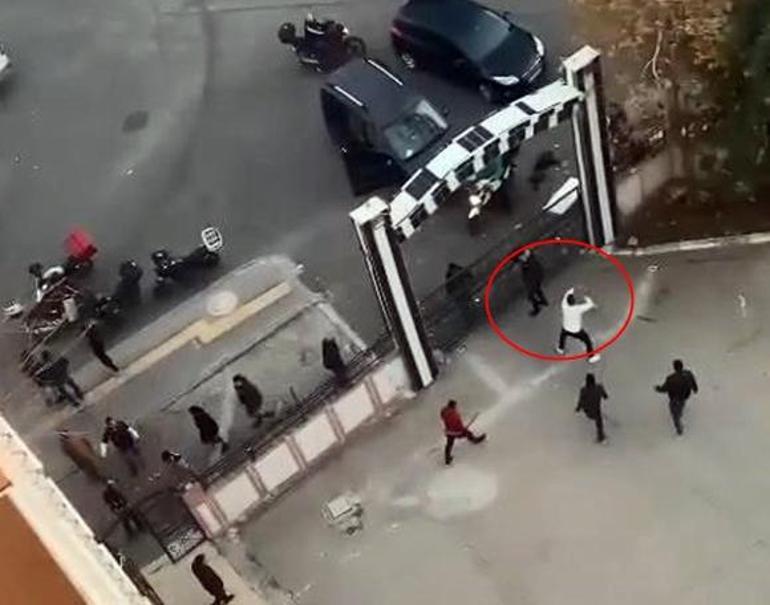 İki grup arasında fırçalı, sopalı kavga Yaralılar var