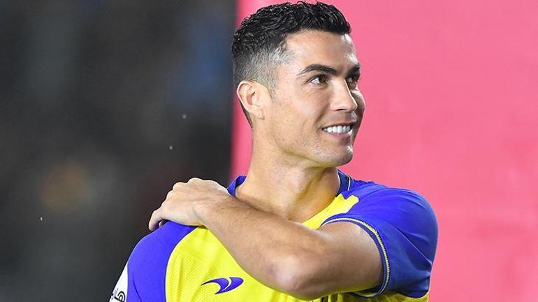 Al-Nassrın Ronaldo transferi sonrası ezeli rakipten Messi hamlesi Formasını satışa sundular