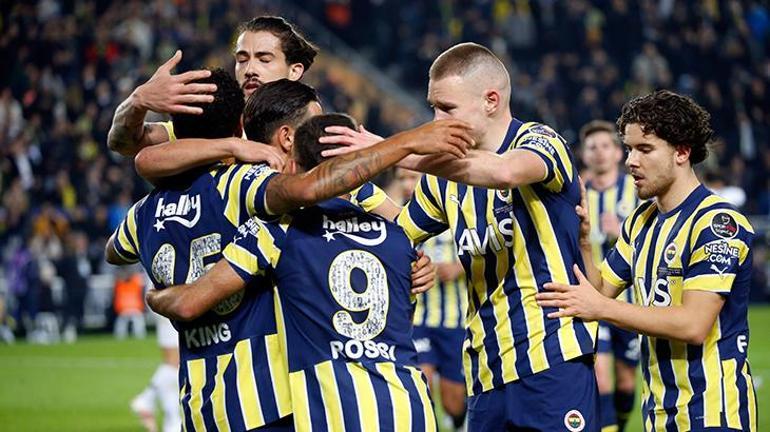 Fenerbahçe-Galatasaray derbisi için skor verdi Camiada çatlak sesler yükselir