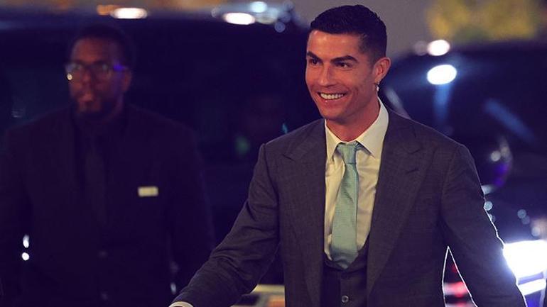 Cristiano Ronaldo iddialarına cevap geldi Premier Lig ekibinden transfer açıklaması