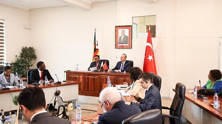 Bakan Çavuşoğlu Zimbabve Dışişleri Bakanı Shava ile görüştü