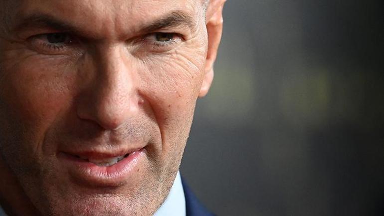 Zidanea söyledikleri tepki çeken başkan Noel Le Graet görevden alındı