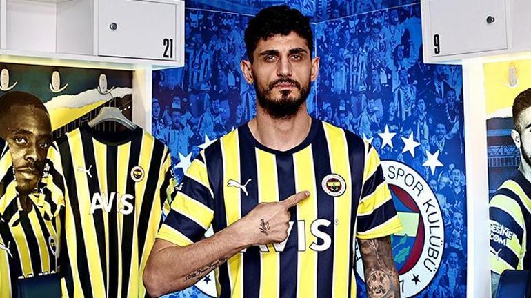Fenerbahçede Samet Akaydın sonrası sıra forvet transferinde İşte listedeki isimler