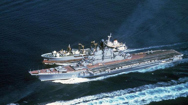 Paha biçilemez bilgileri böyle topladı Kraliyet denizaltısı gizlice Rusların arasına sızdı