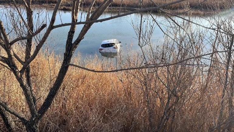 Nehirde otomobil bulundu, sahibinin Araba gölde mesajı attığı ortaya çıktı