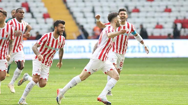 Antalyaspor - Giresunspor maçında 4 gol var kazanan yok