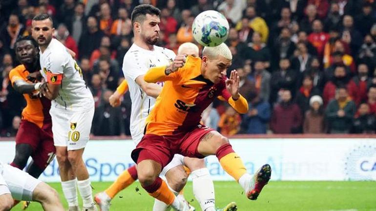 Galatasaraydan sürpriz transfer hamlesi Yeni stoper Süper Ligden