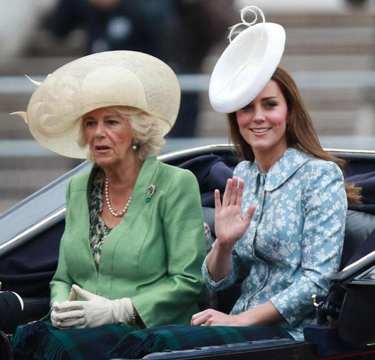 Konsort Kraliçe Camilla, Kate Middletonın hayatını kabusa çevirmeye kararlı