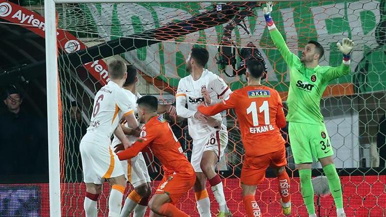 Galatasarayın bileği bükülmüyor Mertens maça damga vurdu, seri devam etti
