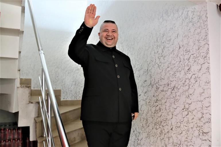 Kim Jong-un’a benzerliği ile ün saldı Teklif yağıyor