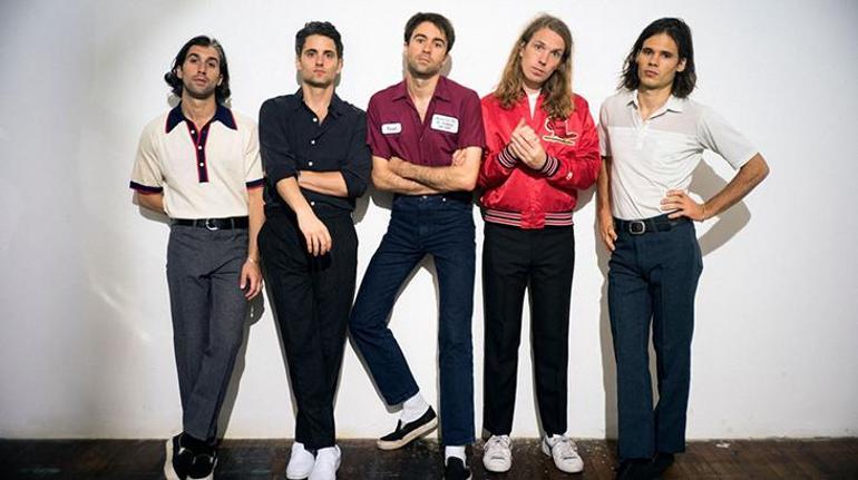 Sıkıysa Iskala 6: Miley Cyrus, The Vaccines, Nova Twins