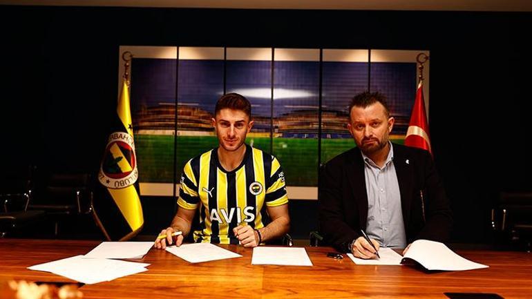 Fenerbahçede sol beke yeni aday İspanyadan Transfer gündeminde