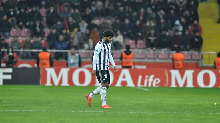 Beşiktaşın yıldızına sert çıktı Utanman gerekir, profesyonellik ayıbı