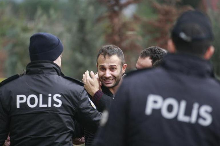 Miras kavgası katliama dönüştü Annesini, iki ağabeyini ve yengesini öldürdü