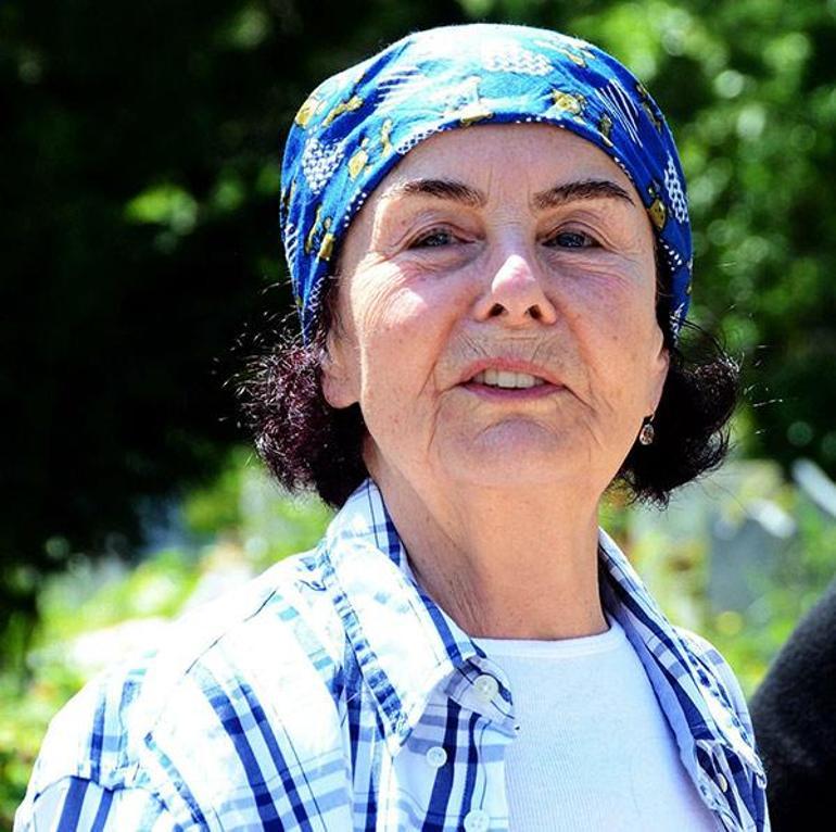 Fatma Girik ölüm yıl dönümünde mezarı başında anıldı
