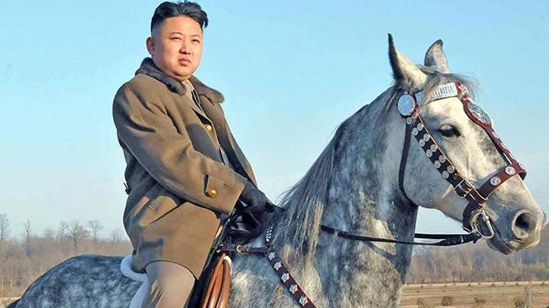 Kim Jong-un hakkındaki en tuhaf iddialar Tek tek kendisi seçiyor, tam bir bağımlı çıktı