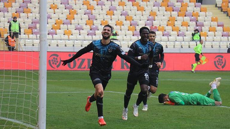Adana Demirsporda Emre Akbaba fırtınası Gollerine devam etti
