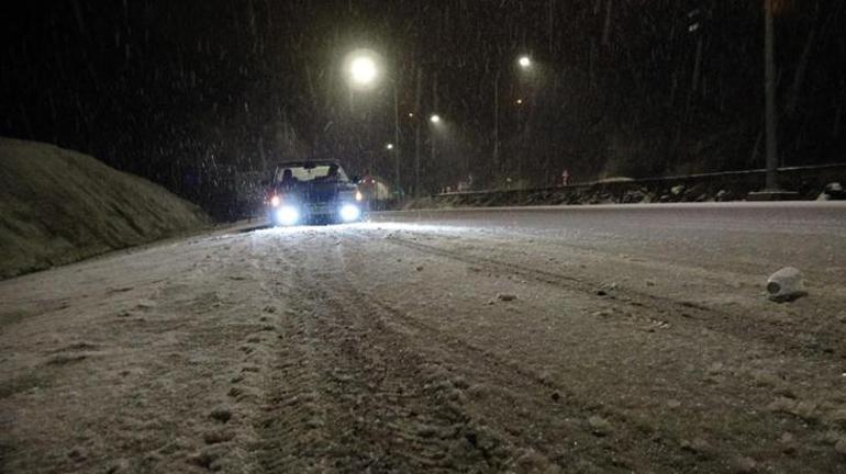 Hava durumu raporu güncellendi İstanbula kar yağışı için tarih verildi