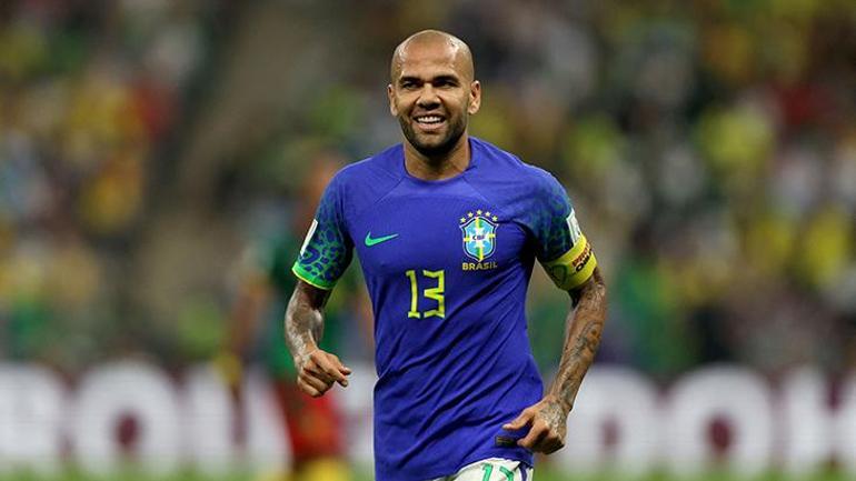 Dani Alves cezaevinde maç bile yaptı