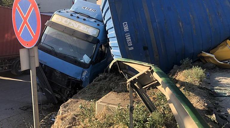 Kazaya neden olan TIR şoföründen şok ifade: Bir genç Çok ölü var deyince kaçtım