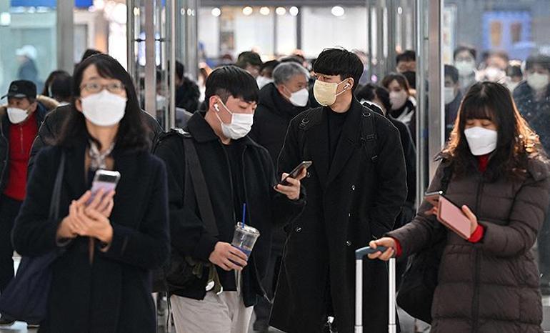 Covid kısıtlamalarının gevşetildiği Güney Korede gençler neden hâlâ maske takıyor