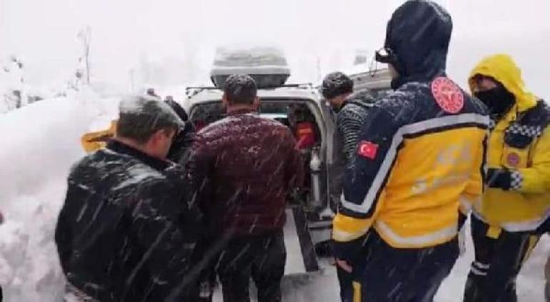 Kardan yolu kapalı köydeki şeker hastası kadın için seferber oldular