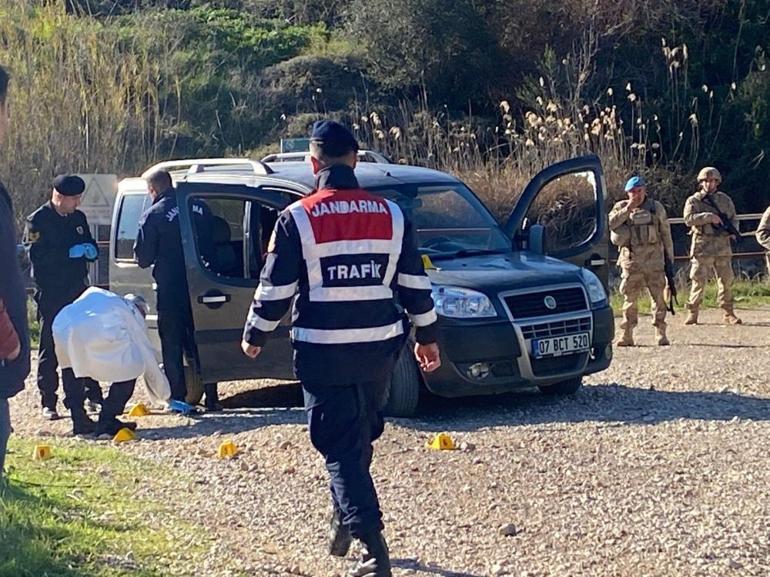 Antalyada zırhlı araçla adliyeye getirilen cinayet zanlısı tutuklandı