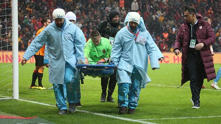 Galatasarayda Fernando Muslera depremi Devam edemedi