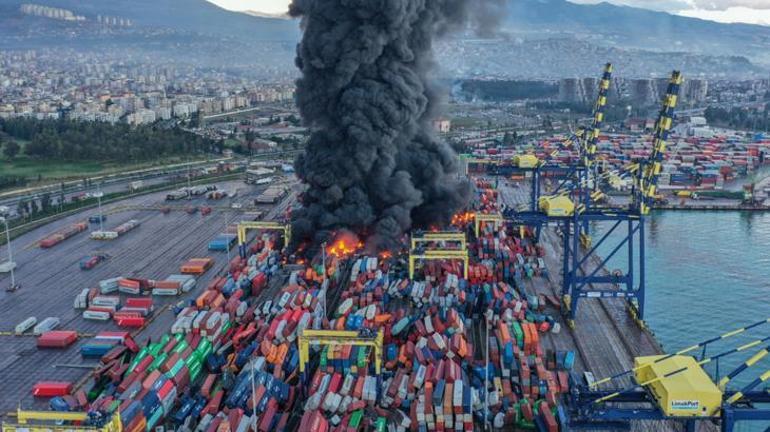 İskenderun Limanı’nda çıkan yangın sürüyor