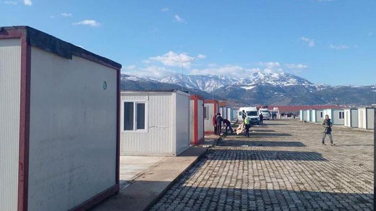 Deprem bölgesi Gaziantepte çadırkentler kuruluyor