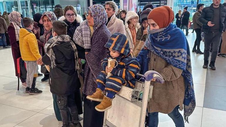 İstanbul’a yakınlarının yanına gelen depremzedeler yaşadıkları o anları anlattı