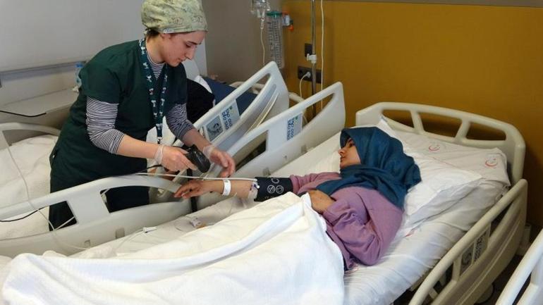Enkaz kurtarılan depremzede: Biz kurtulduk ama Adıyaman silindi, geçmişimiz silindi