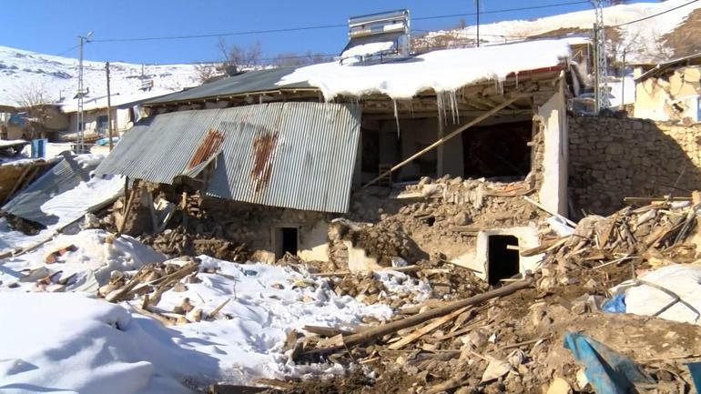 Deprem köyleri yerle bir etti: Sadece bu köyde 33 kişi hayatını kaybetti