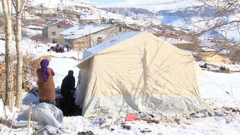 Deprem köyleri yerle bir etti: Sadece bu köyde 33 kişi hayatını kaybetti