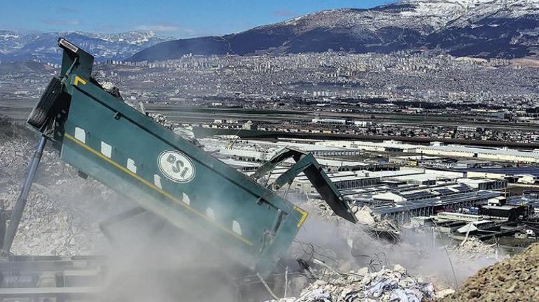 Çıkan enkazı maden çukurları yutacak