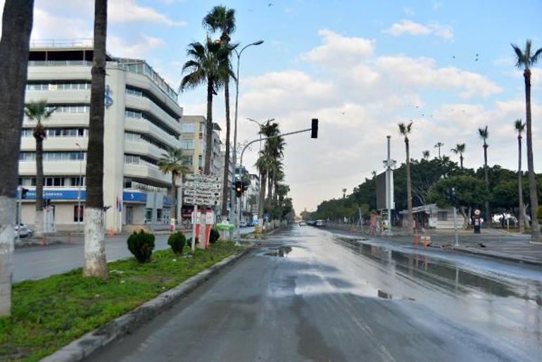 İskenderun, depremlerin ardından sessiz