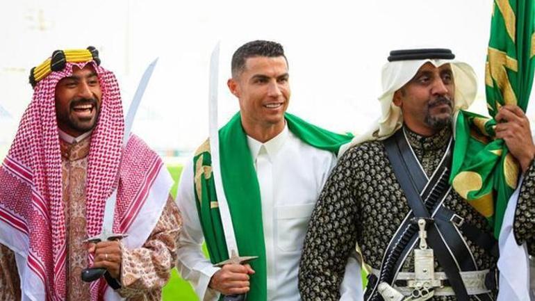 Yıldızlar kılıçlarla Suudi Arabistan kuruluş gününü kutladı Ronaldo, Talisca, Gustavo...