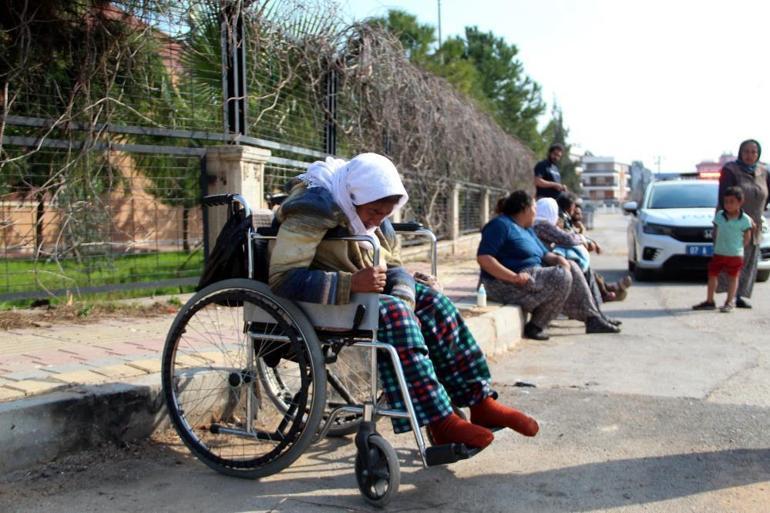 Evi yanan 4 çocuk babasının gözyaşları yürek burktu