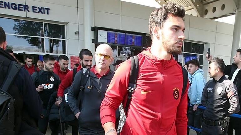 Okan Buruk onay verdi Galatasaray transfer için bilgi aldı